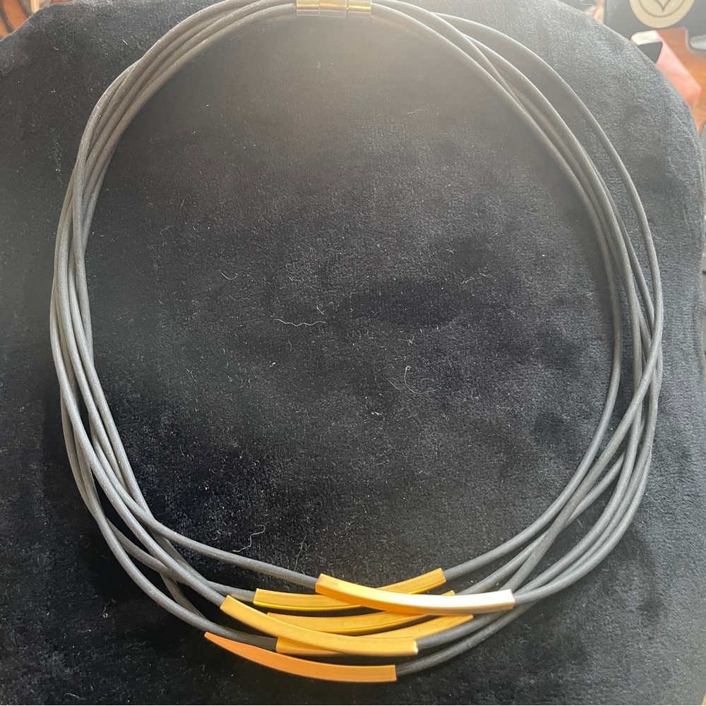 Elegant Gold and Black Necklace